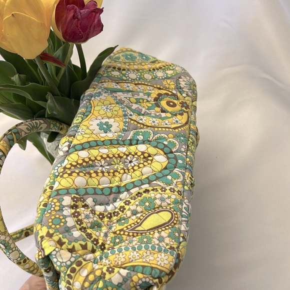 NWNT- 🍋 Vera Bradley Lemon Parfait Eloise Kiss Clasp Purse and case. - Picture 6 of 12